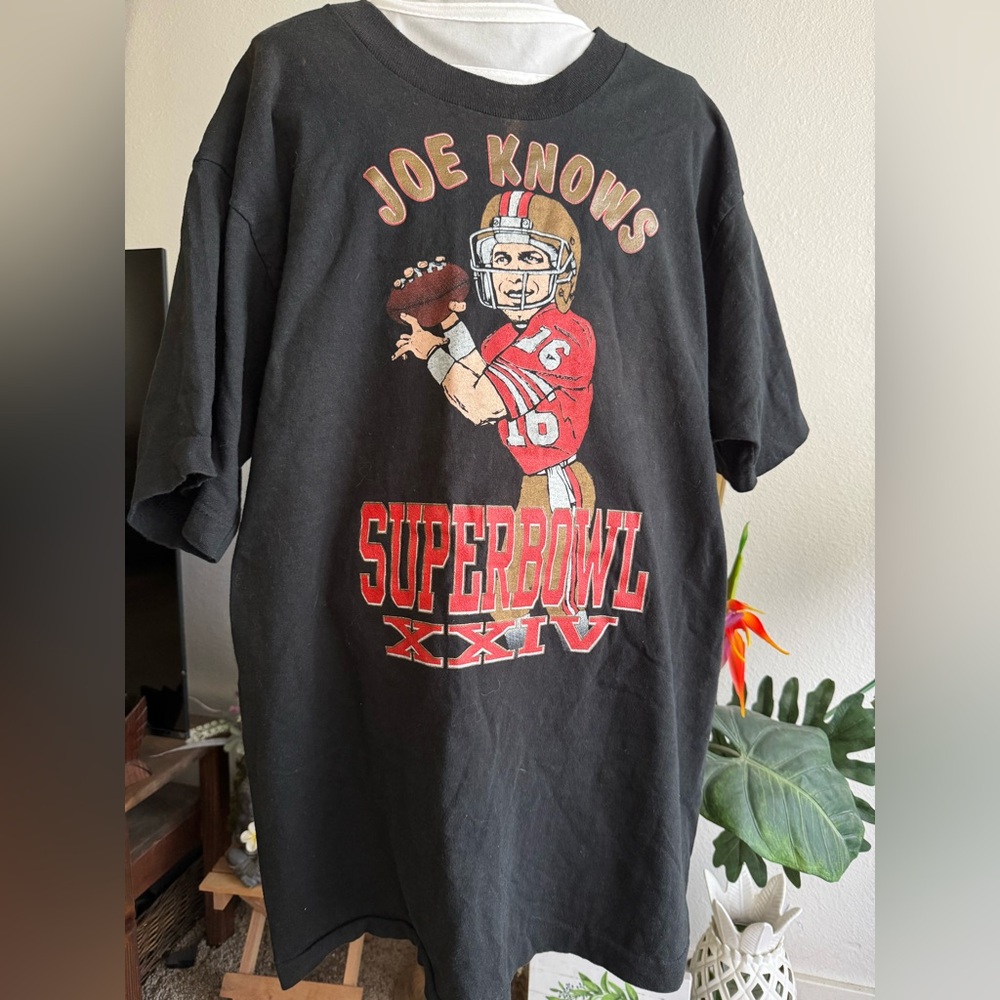 Vintage single stitch Joe Knows Supperbowl Cotton T-Shirt